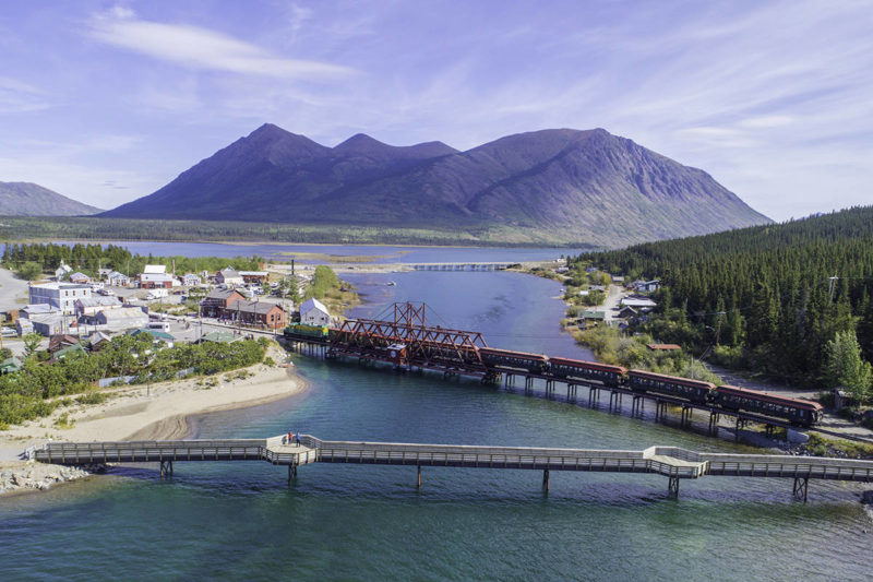 Gold panning made easy, Travel Yukon - Yukon, Canada