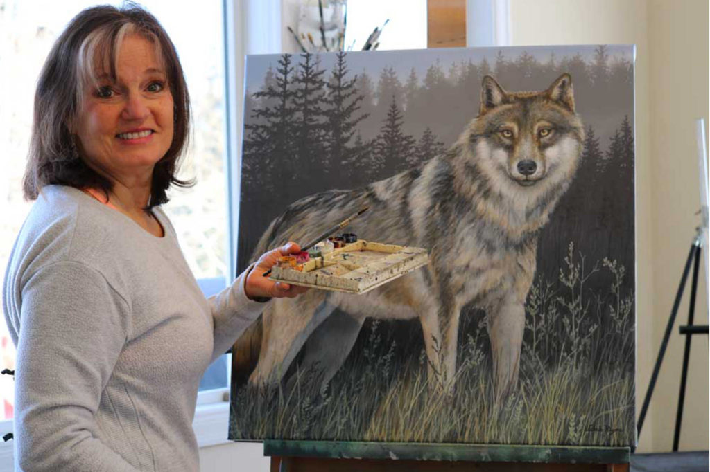 Renowned Salmon Arm wildlife artist puts her stamp on prestigious contest